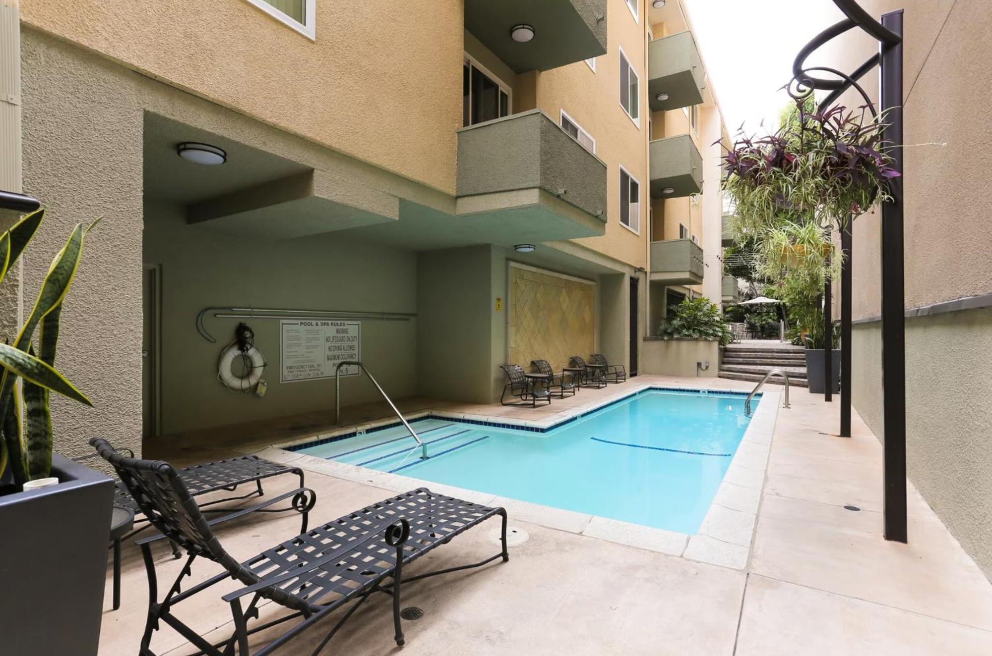 לוס אנג'לס Beverly Hills 2 Bed 2 Bath Penthouse With Den And Parking 414 מראה חיצוני תמונה